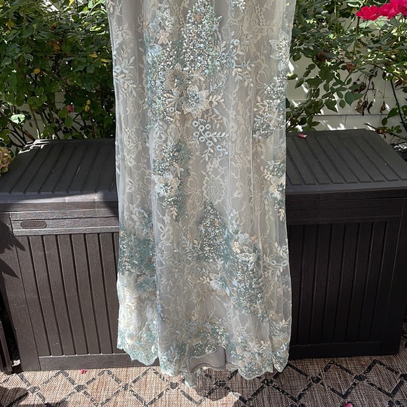 Mac Duggal - Sea Mist - Embellished V-Neck Illusion Long Sleeve Gown - Picture 11 of 17